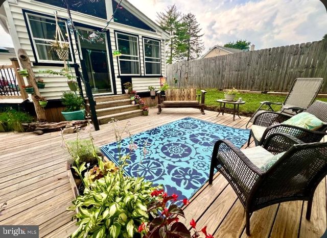 54 MORNINGSIDE RD, Elverson, PA 19520
