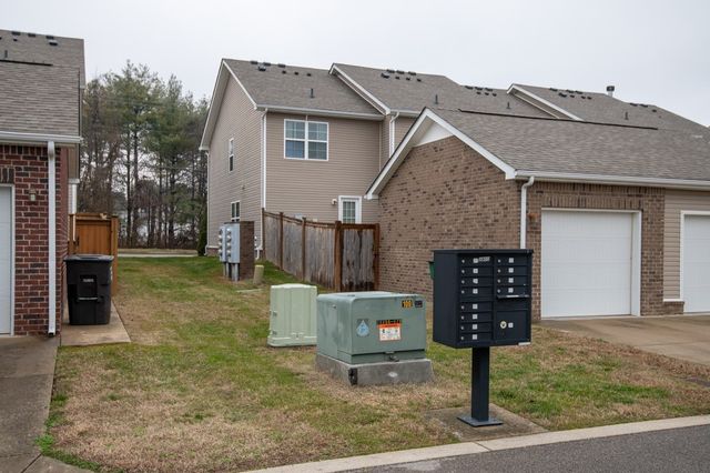 3916 Hoggett Ford Rd, Hermitage, TN 37076