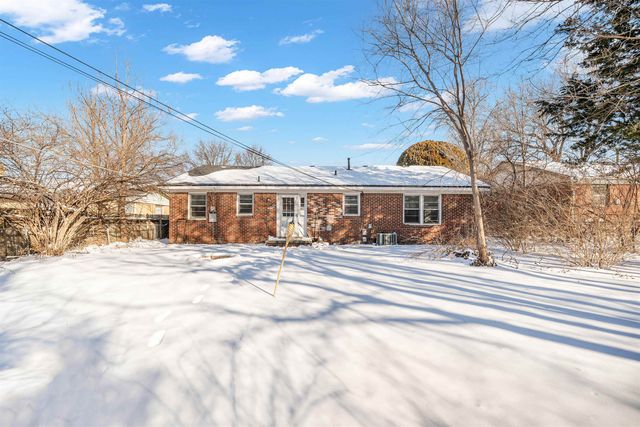 7603 E Gilbert St, Wichita, KS 67207