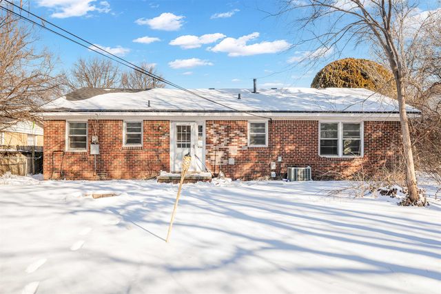 7603 E Gilbert St, Wichita, KS 67207