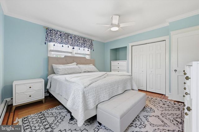 2438 E COUNTY LINE RD, Ardmore, PA 19003