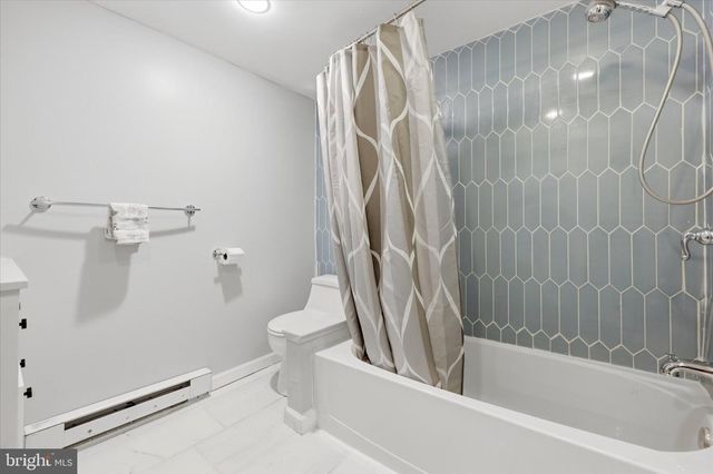 2438 E COUNTY LINE RD, Ardmore, PA 19003