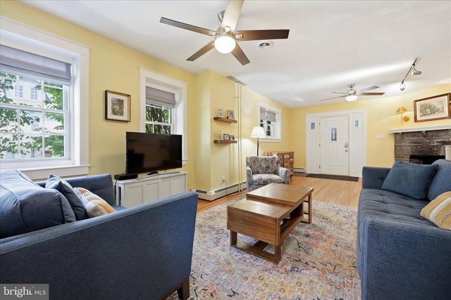 2438 E COUNTY LINE RD, Ardmore, PA 19003