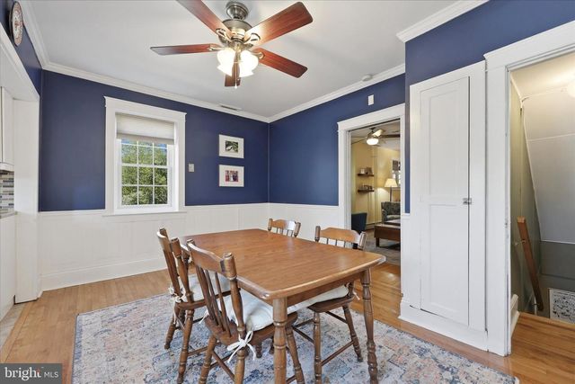 2438 E COUNTY LINE RD, Ardmore, PA 19003