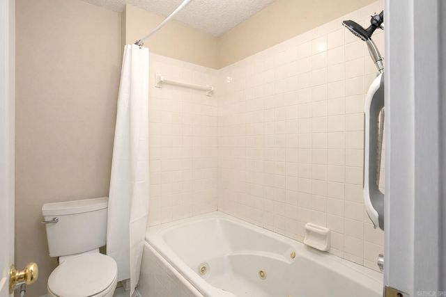 300 Regal Oaks, White Hall, AR 71602