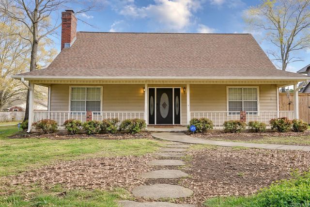 300 Regal Oaks, White Hall, AR 71602