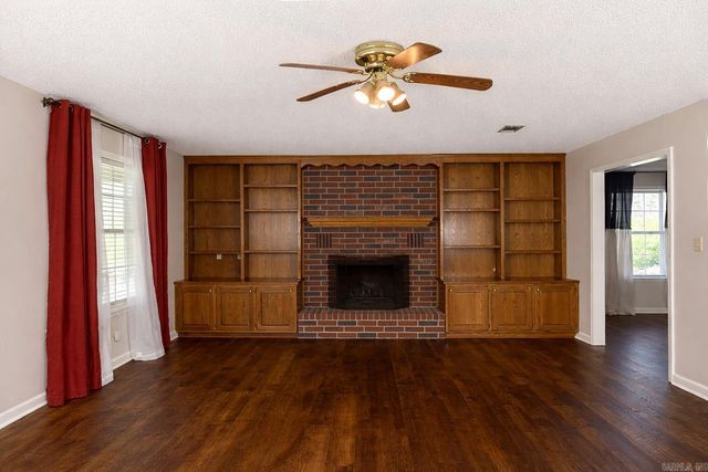 300 Regal Oaks, White Hall, AR 71602