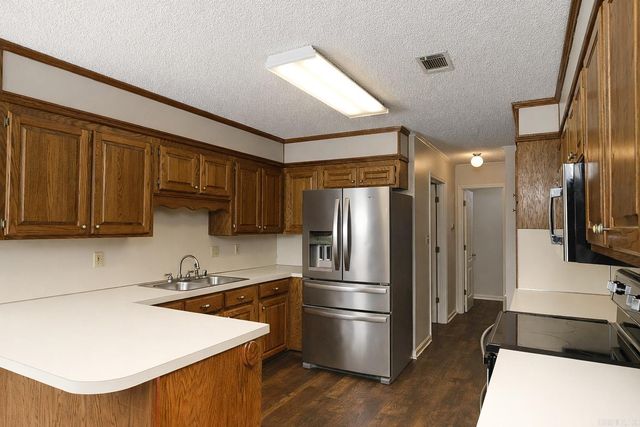 300 Regal Oaks, White Hall, AR 71602