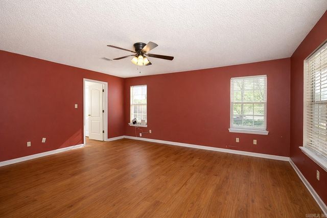 300 Regal Oaks, White Hall, AR 71602