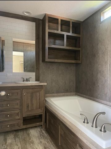 230 Washington Avenue, Alto, TX 75925