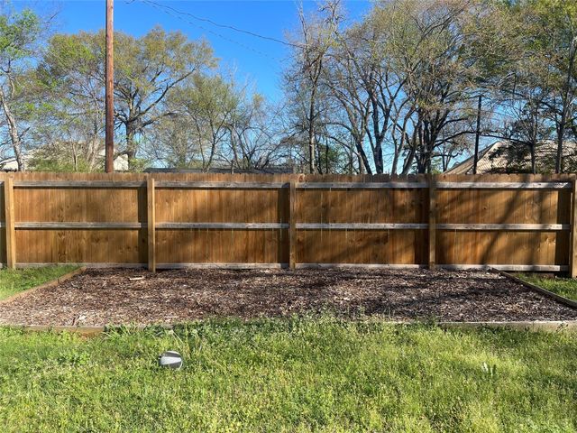 230 Washington Avenue, Alto, TX 75925