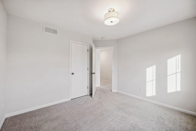 10268 Arrowwood Path, Woodbury, MN 55129