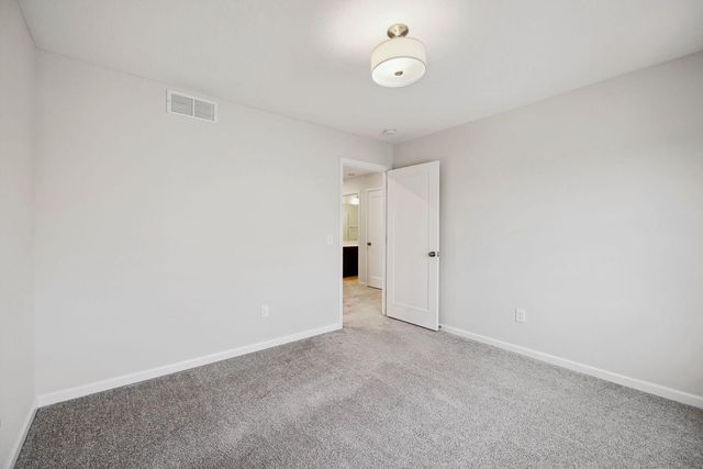 10268 Arrowwood Path, Woodbury, MN 55129