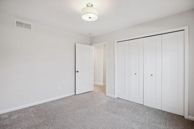 10268 Arrowwood Path, Woodbury, MN 55129