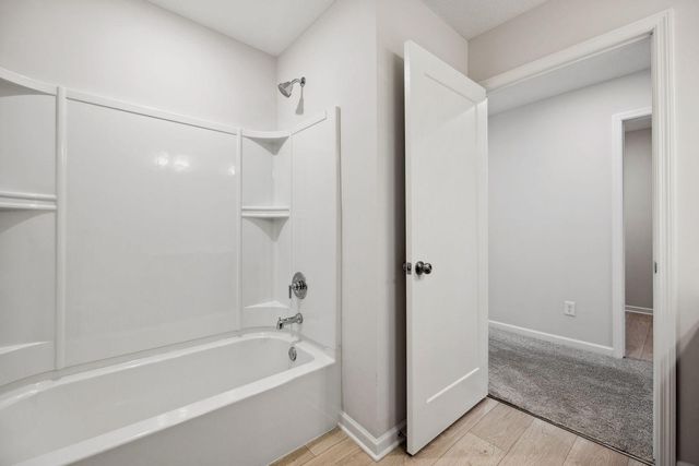 10268 Arrowwood Path, Woodbury, MN 55129