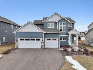 10268 Arrowwood Path, Woodbury, MN 55129