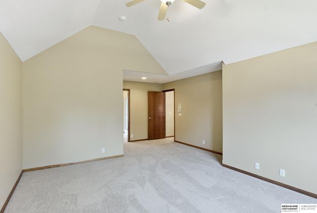 1210 MacArthur Drive, Papillion, NE 68046