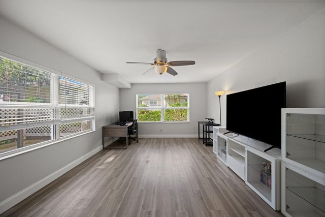 6203 Wheatley Court, Boynton Beach, FL 33436