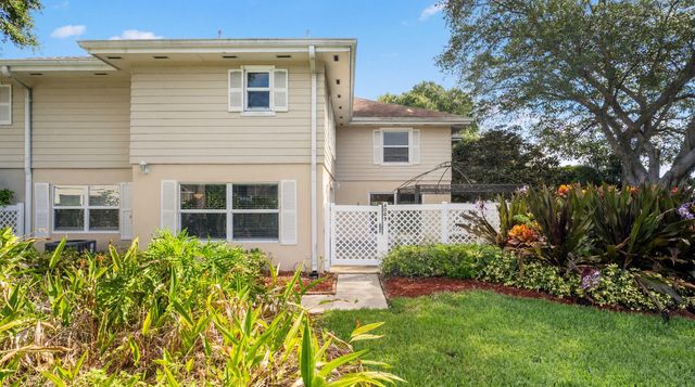 6203 Wheatley Court, Boynton Beach, FL 33436