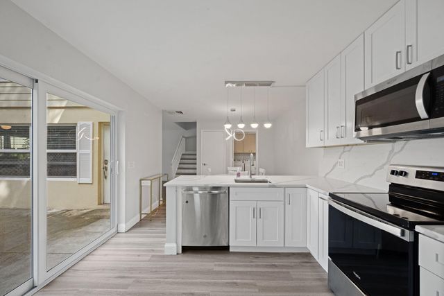 6203 Wheatley Court, Boynton Beach, FL 33436