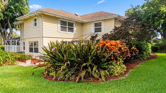 6203 Wheatley Court, Boynton Beach, FL 33436