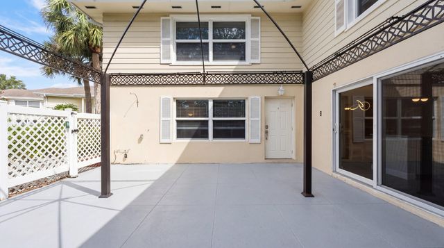 6203 Wheatley Court, Boynton Beach, FL 33436