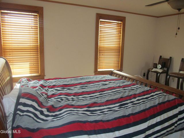 1103 Earl Avenue, Schenectady, NY 12309