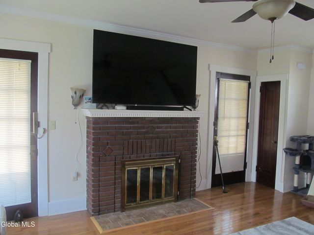 1103 Earl Avenue, Schenectady, NY 12309