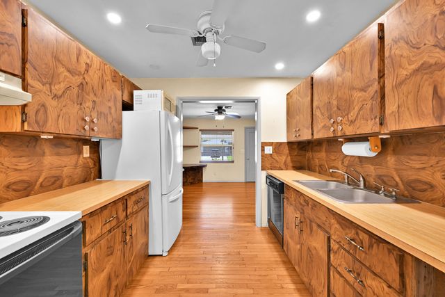 1497 SW 29th Terrace, Fort Lauderdale, FL 33312