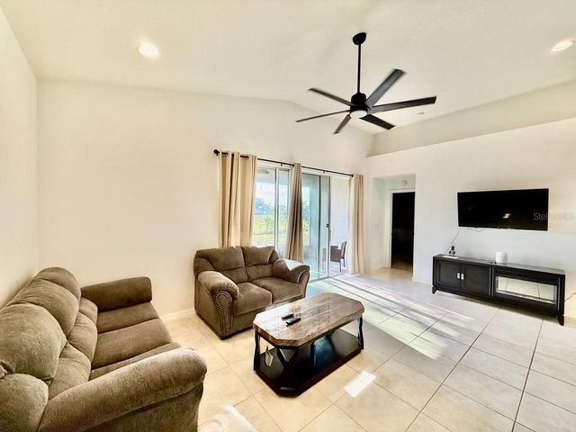 7832 RED HICKORY PLACE, Riverview, FL 33578