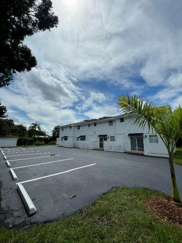 2819 SW Cornell Avenue, Palm City, FL 34990