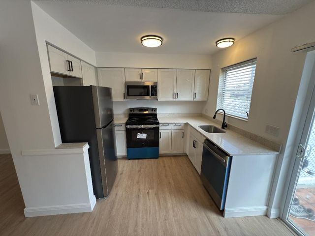 2819 SW Cornell Avenue, Palm City, FL 34990