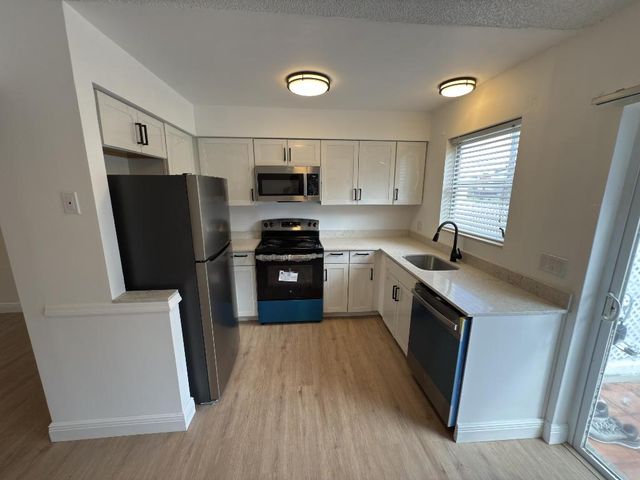 2819 SW Cornell Avenue, Palm City, FL 34990