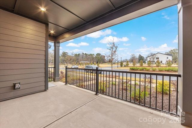 95 Seven Oaks Landing, Belmont, NC 28012