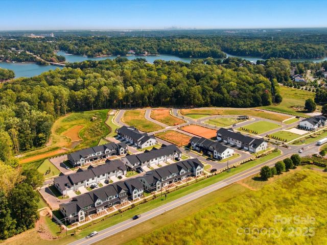 95 Seven Oaks Landing, Belmont, NC 28012