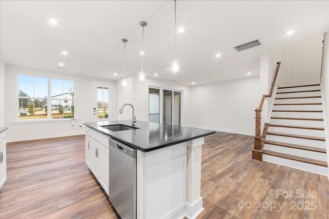 95 Seven Oaks Landing, Belmont, NC 28012