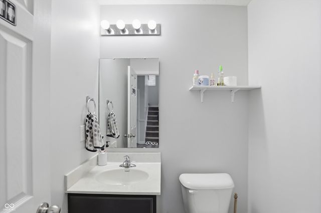 2268 Maple Stone Lane, Greenwood, IN 46143