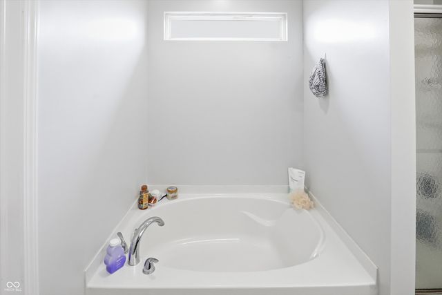 2268 Maple Stone Lane, Greenwood, IN 46143