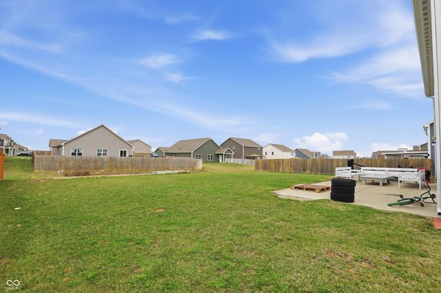 2268 Maple Stone Lane, Greenwood, IN 46143