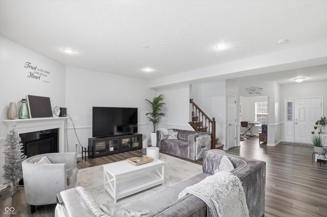 2268 Maple Stone Lane, Greenwood, IN 46143