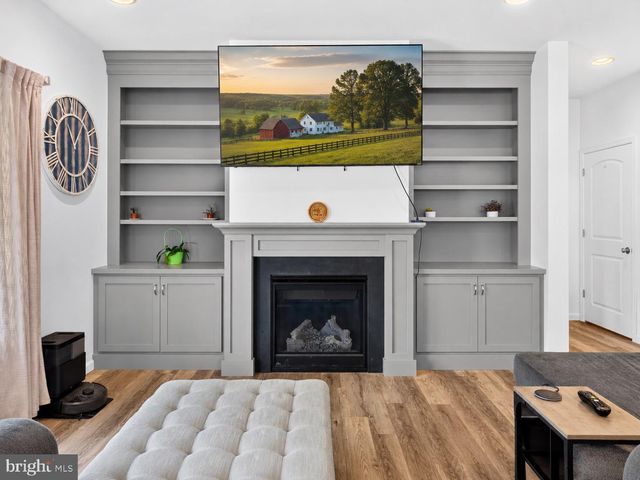 320 GREENWOOD DR, Oxford, PA 19363