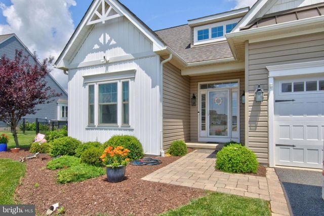 320 GREENWOOD DR, Oxford, PA 19363