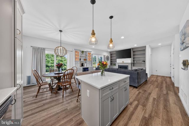 320 GREENWOOD DR, Oxford, PA 19363