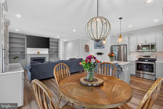 320 GREENWOOD DR, Oxford, PA 19363