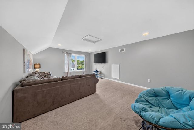 320 GREENWOOD DR, Oxford, PA 19363