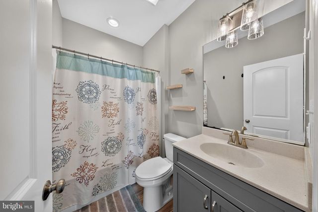 320 GREENWOOD DR, Oxford, PA 19363