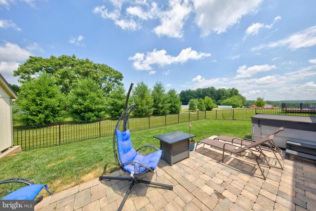 320 GREENWOOD DR, Oxford, PA 19363