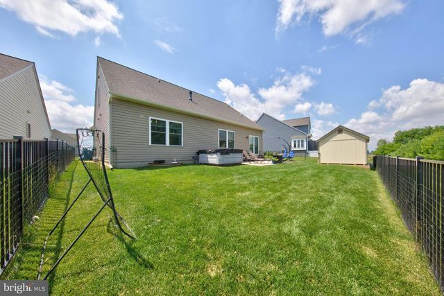 320 GREENWOOD DR, Oxford, PA 19363