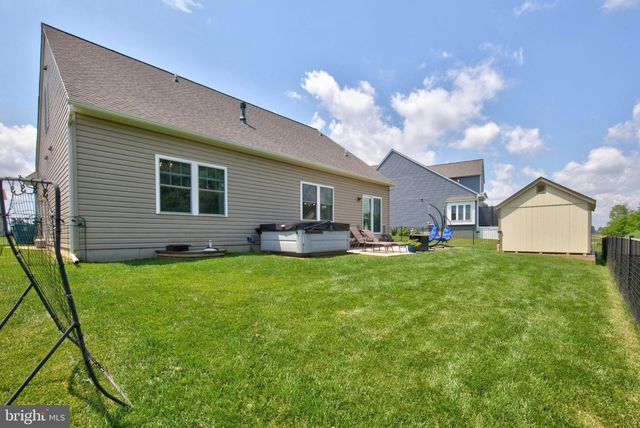 320 GREENWOOD DR, Oxford, PA 19363