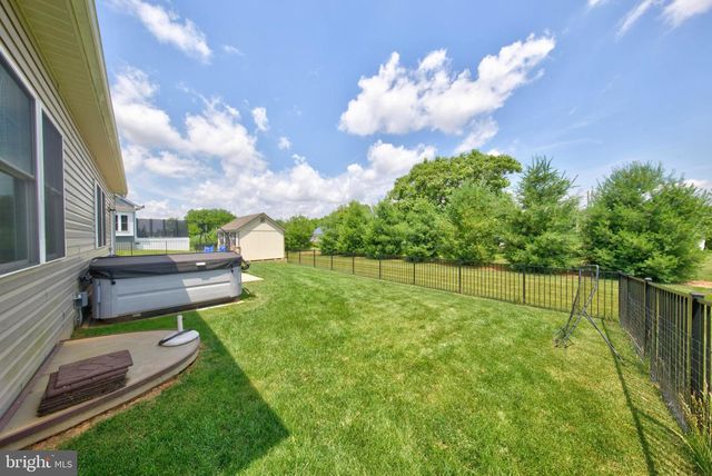 320 GREENWOOD DR, Oxford, PA 19363